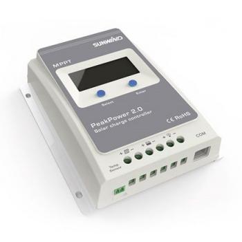 Sunwind PeakPower 30A MPPT Lithium lataussäädin näytöllä