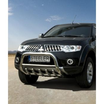 Eu-valoteline hampailla Mistubishi L200 2009-