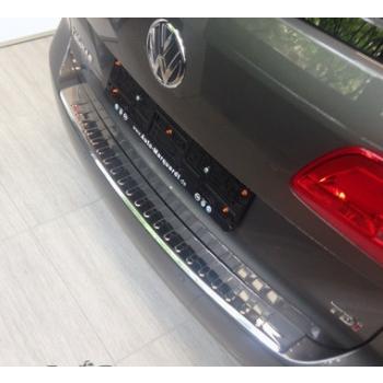 Takapuskurin suoja VW Touran 2010-15
