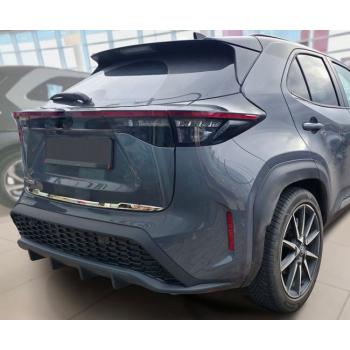 Takaluukun suojalista Toyota Yaris Cross 2021-
